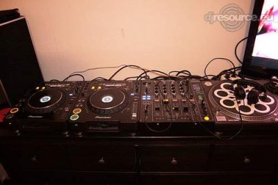Booth: djmamo's DJ-Booth